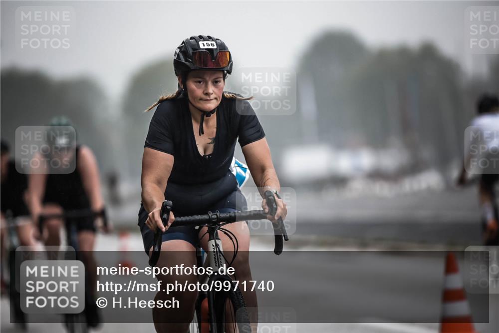 16.08.2026 - KN Förde Triathlon 2026 H.Heesch http://msf.ph/oto/9971740 16.08.2026 10:01:37 Radfahren 163, 191, 239, 245, 255 meine-sportfotos.de