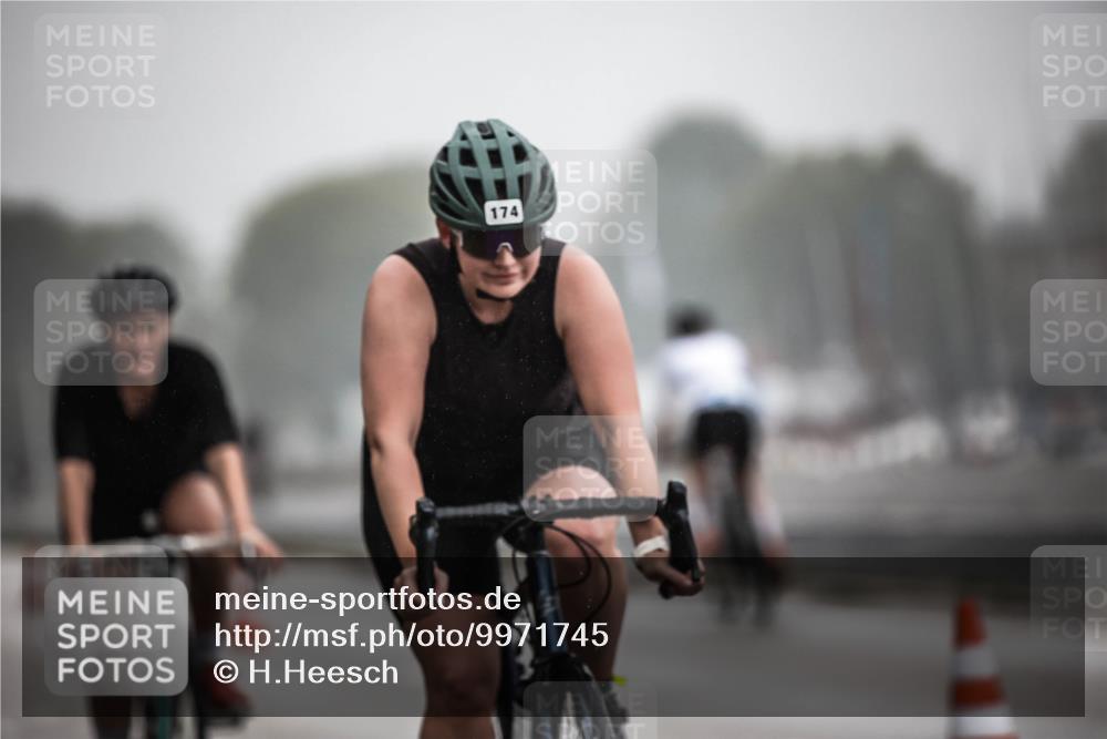 16.08.2026 - KN Förde Triathlon 2026 H.Heesch http://msf.ph/oto/9971745 16.08.2026 10:01:38 Radfahren 163, 191, 239, 245, 255 meine-sportfotos.de