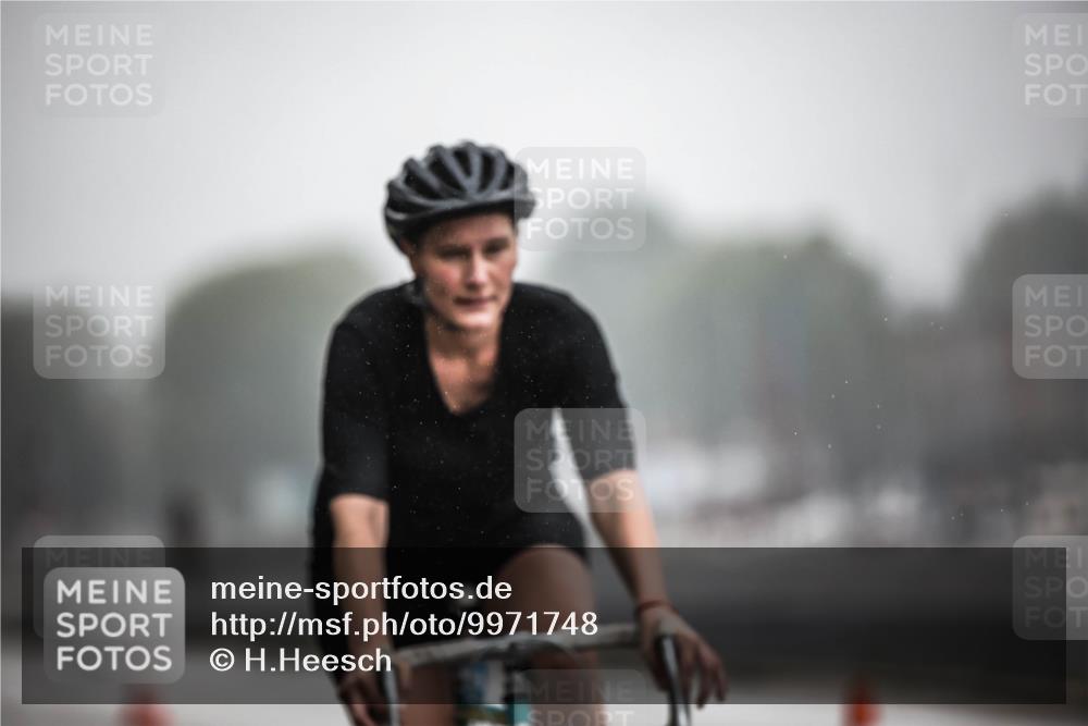 16.08.2026 - KN Förde Triathlon 2026 H.Heesch http://msf.ph/oto/9971748 16.08.2026 10:01:39 Radfahren 191, 239, 245, 255 meine-sportfotos.de