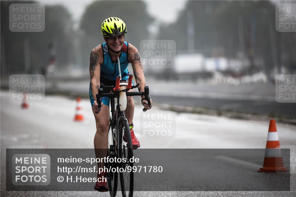 16.08.2026 - KN Förde Triathlon 2026 H.Heesch http://msf.ph/oto/9971780 16.08.2026 10:01:58 Radfahren 171 meine-sportfotos.de