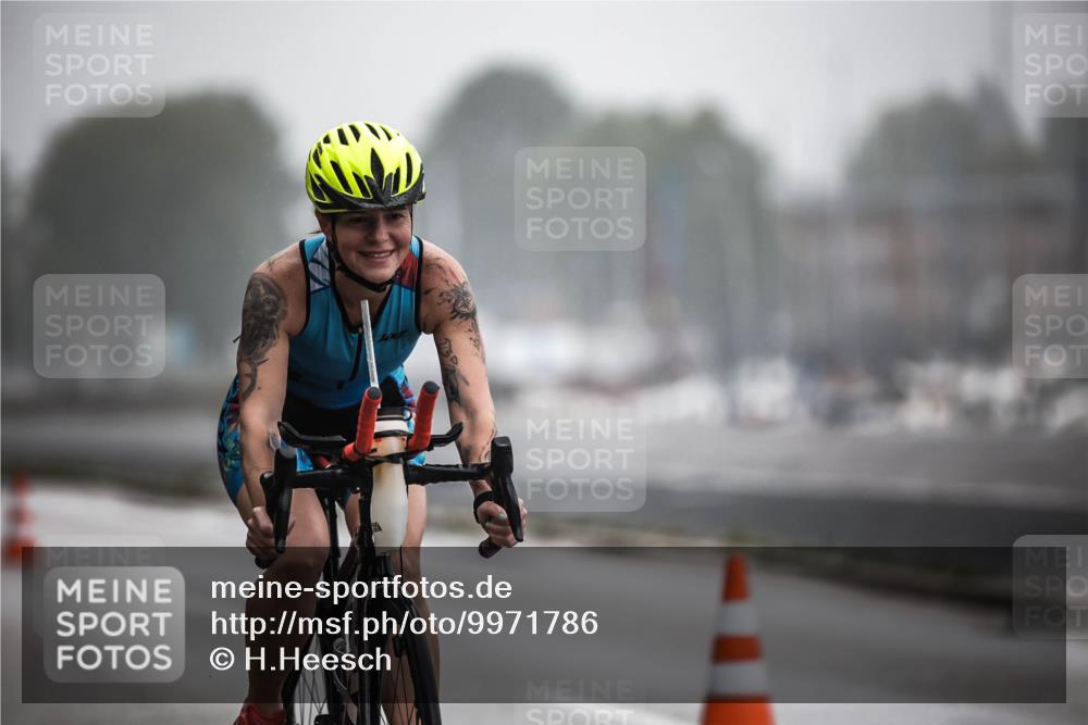 16.08.2026 - KN Förde Triathlon 2026 H.Heesch http://msf.ph/oto/9971786 16.08.2026 10:01:59 Radfahren 171 meine-sportfotos.de