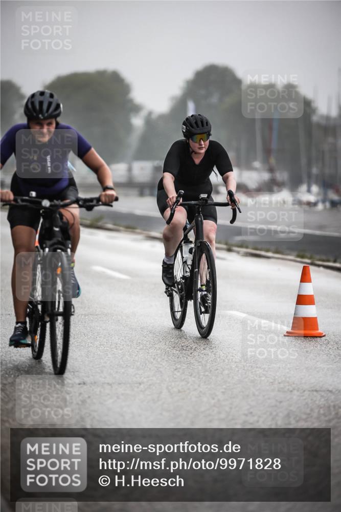 16.08.2026 - KN Förde Triathlon 2026 H.Heesch http://msf.ph/oto/9971828 16.08.2026 10:02:27 Radfahren 139, 188, 263 meine-sportfotos.de