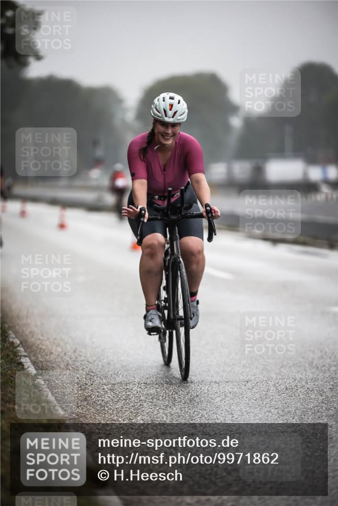 16.08.2026 - KN Förde Triathlon 2026 H.Heesch http://msf.ph/oto/9971862 16.08.2026 10:02:35 Radfahren 126, 236 meine-sportfotos.de