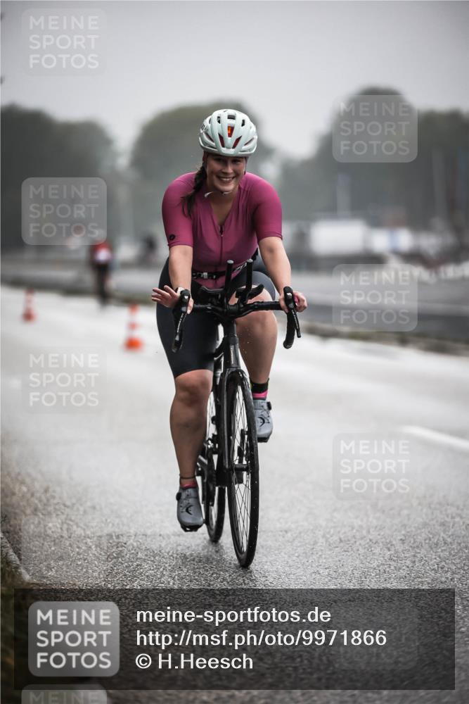 16.08.2026 - KN Förde Triathlon 2026 H.Heesch http://msf.ph/oto/9971866 16.08.2026 10:02:35 Radfahren 126, 236 meine-sportfotos.de