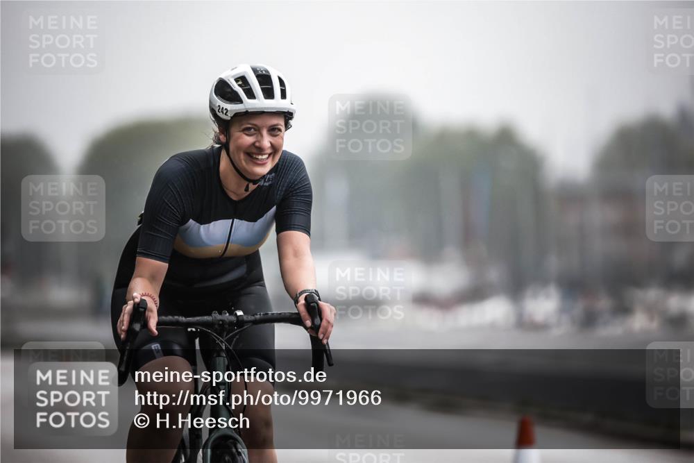 16.08.2026 - KN Förde Triathlon 2026 H.Heesch http://msf.ph/oto/9971966 16.08.2026 10:03:15 Radfahren 152, 193, 232, 244 meine-sportfotos.de