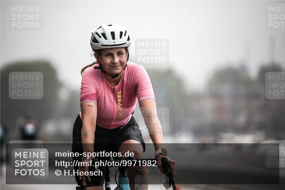 16.08.2026 - KN Förde Triathlon 2026 H.Heesch http://msf.ph/oto/9971982 16.08.2026 10:03:20 Radfahren 241, 244 meine-sportfotos.de