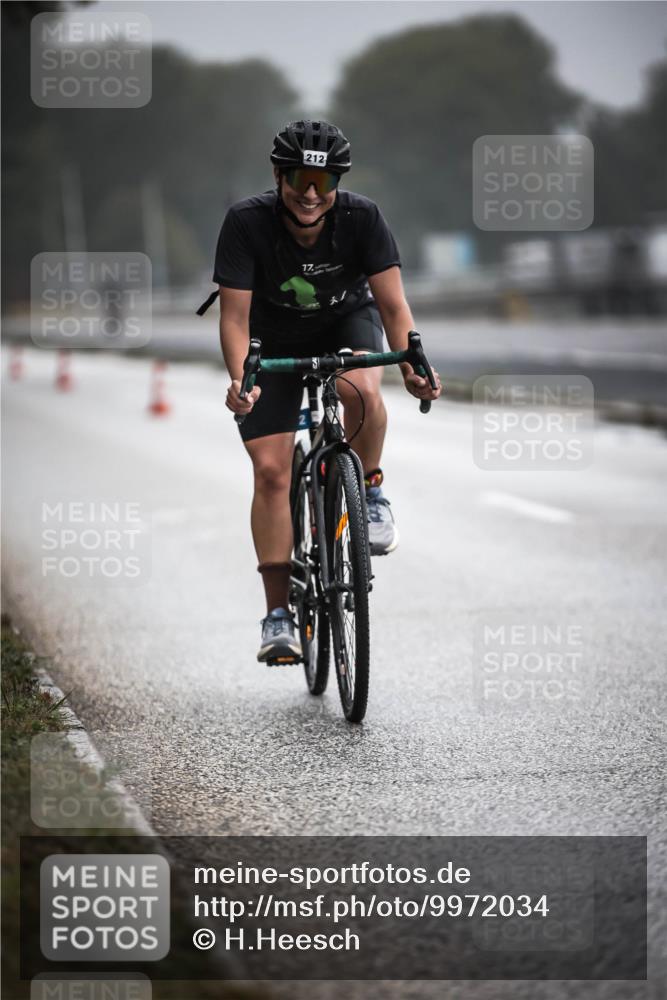 16.08.2026 - KN Förde Triathlon 2026 H.Heesch http://msf.ph/oto/9972034 16.08.2026 10:03:51 Radfahren 235 meine-sportfotos.de