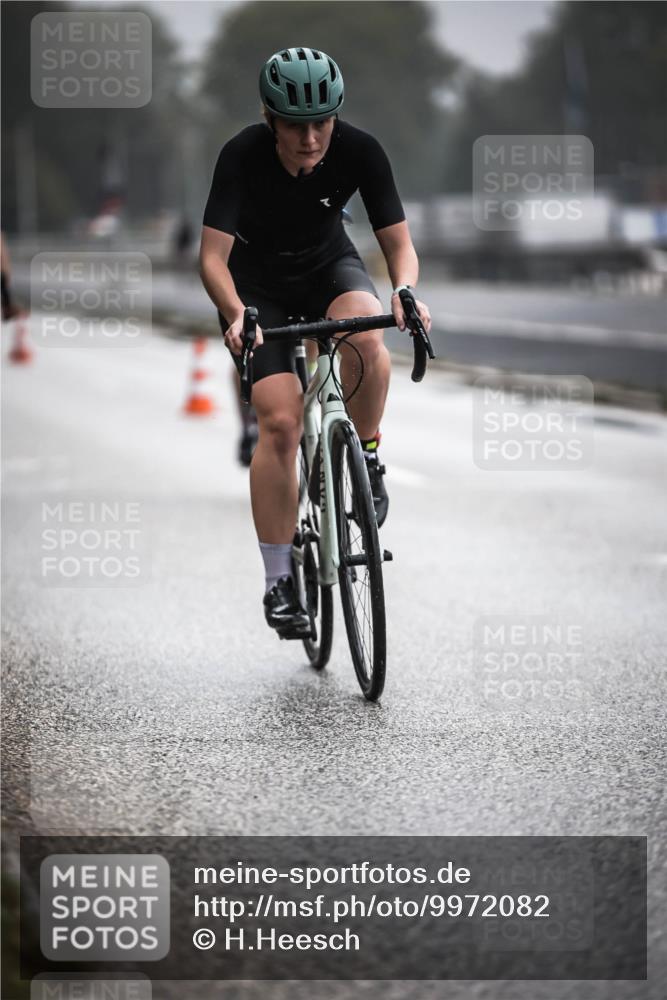 16.08.2026 - KN Förde Triathlon 2026 H.Heesch http://msf.ph/oto/9972082 16.08.2026 10:04:04 Radfahren 226, 240 meine-sportfotos.de