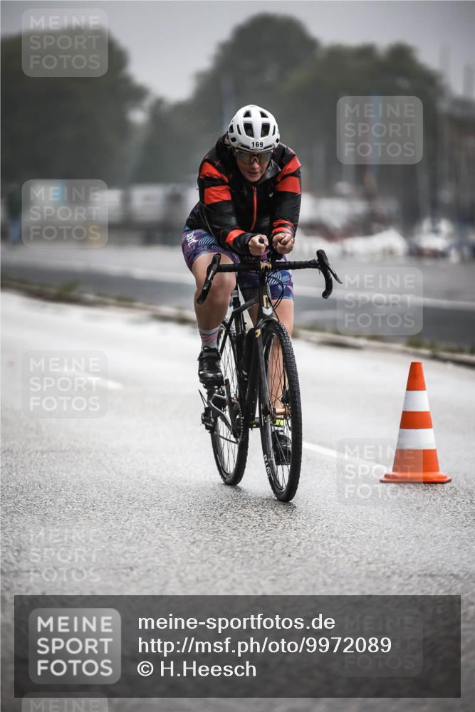 16.08.2026 - KN Förde Triathlon 2026 H.Heesch http://msf.ph/oto/9972089 16.08.2026 10:04:05 Radfahren 226, 240 meine-sportfotos.de