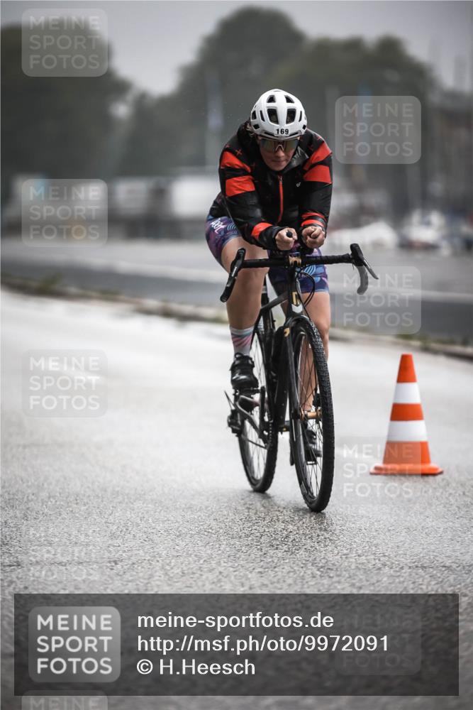 16.08.2026 - KN Förde Triathlon 2026 H.Heesch http://msf.ph/oto/9972091 16.08.2026 10:04:05 Radfahren 226, 240 meine-sportfotos.de
