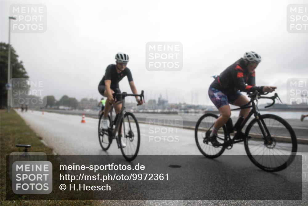 16.08.2026 - KN Förde Triathlon 2026 H.Heesch http://msf.ph/oto/9972361 16.08.2026 10:04:07 Radfahren 226, 227 meine-sportfotos.de
