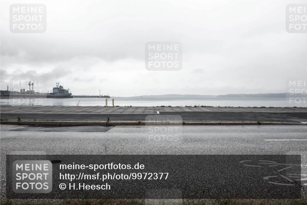 16.08.2026 - KN Förde Triathlon 2026 H.Heesch http://msf.ph/oto/9972377 16.08.2026 10:04:28 Radfahren  meine-sportfotos.de