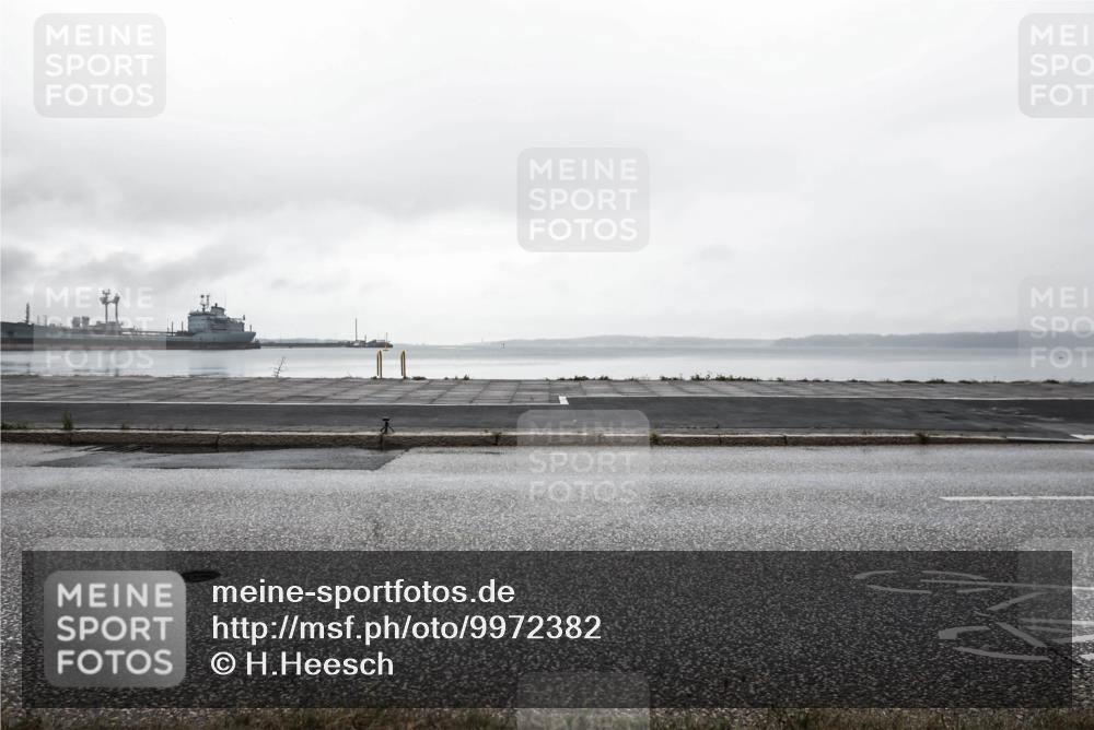 16.08.2026 - KN Förde Triathlon 2026 H.Heesch http://msf.ph/oto/9972382 16.08.2026 10:04:35 Radfahren  meine-sportfotos.de