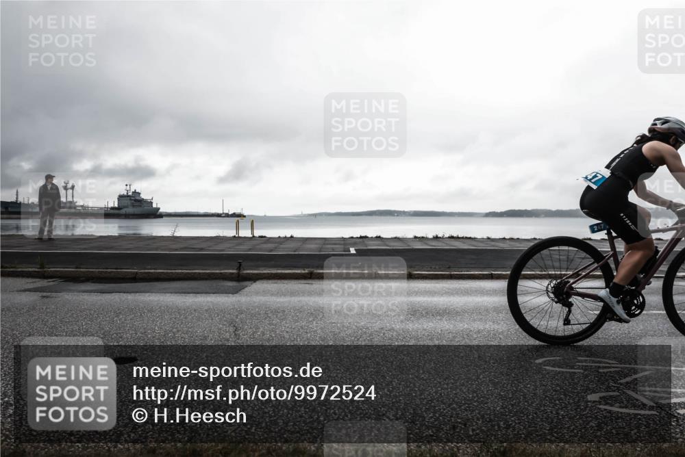 16.08.2026 - KN Förde Triathlon 2026 H.Heesch http://msf.ph/oto/9972524 16.08.2026 10:08:30 Radfahren  meine-sportfotos.de