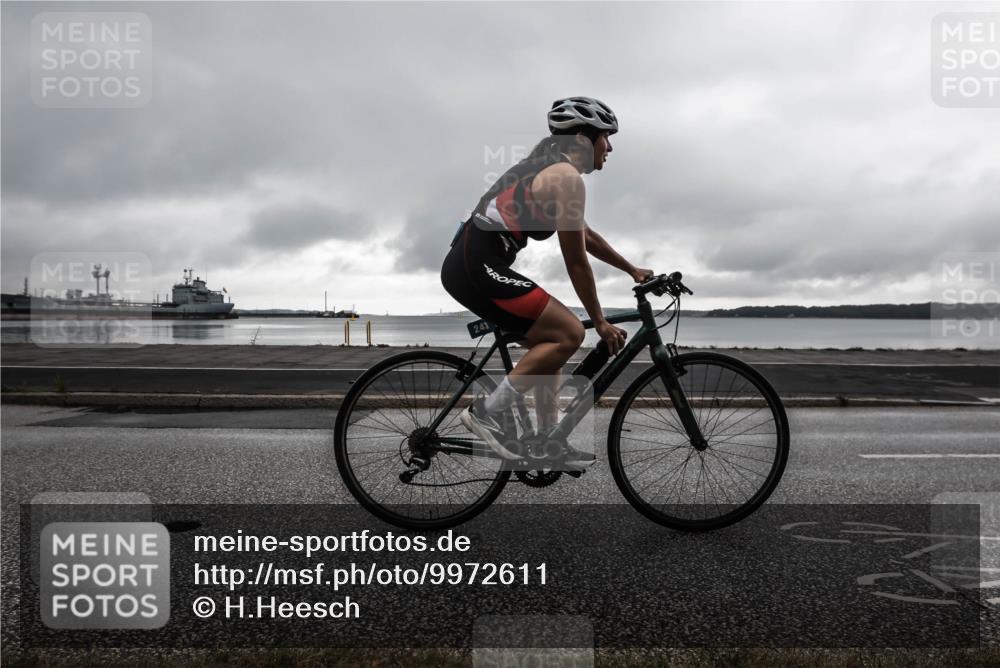 16.08.2026 - KN Förde Triathlon 2026 H.Heesch http://msf.ph/oto/9972611 16.08.2026 10:13:40 Radfahren  meine-sportfotos.de