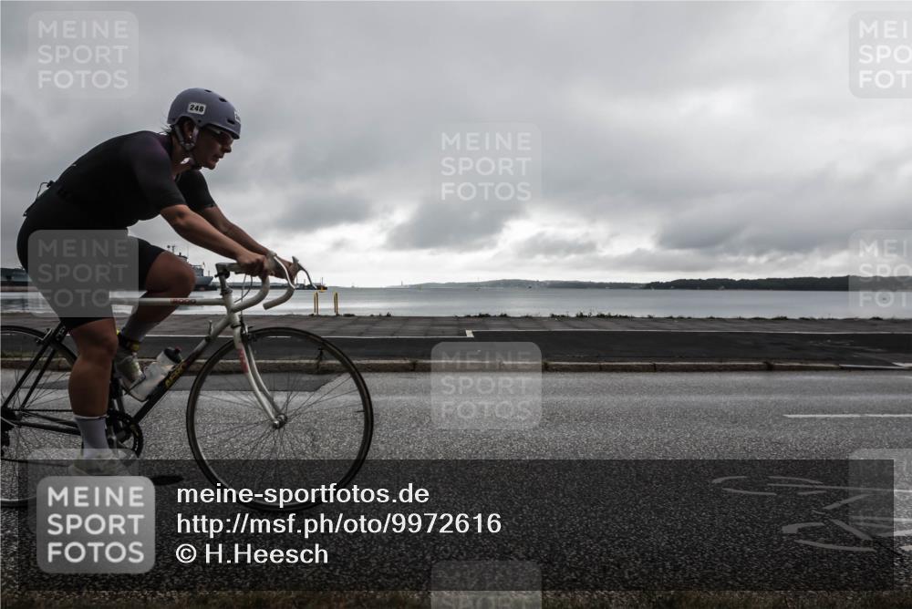 16.08.2026 - KN Förde Triathlon 2026 H.Heesch http://msf.ph/oto/9972616 16.08.2026 10:14:17 Radfahren 267 meine-sportfotos.de