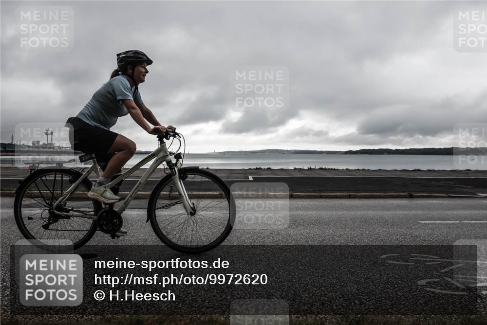 16.08.2026 - KN Förde Triathlon 2026 H.Heesch http://msf.ph/oto/9972620 16.08.2026 10:14:58 Radfahren  meine-sportfotos.de
