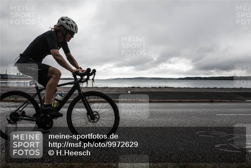 16.08.2026 - KN Förde Triathlon 2026 H.Heesch http://msf.ph/oto/9972629 16.08.2026 10:17:01 Radfahren  meine-sportfotos.de
