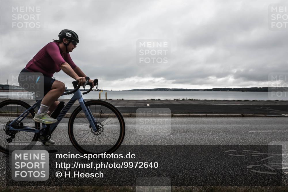 16.08.2026 - KN Förde Triathlon 2026 H.Heesch http://msf.ph/oto/9972640 16.08.2026 10:20:06 Radfahren  meine-sportfotos.de