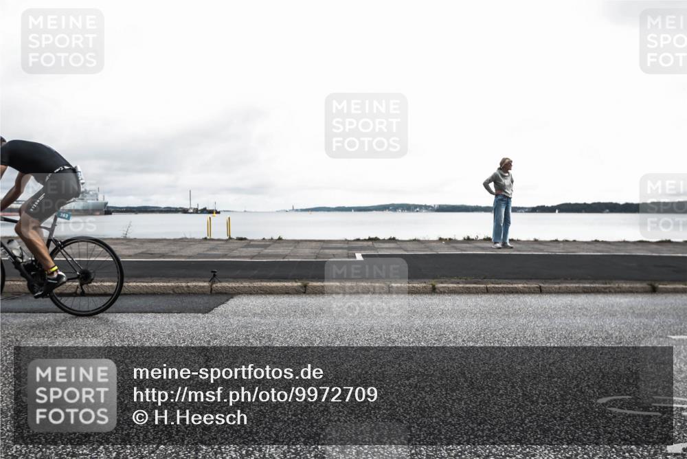 16.08.2026 - KN Förde Triathlon 2026 H.Heesch http://msf.ph/oto/9972709 16.08.2026 11:04:09 Radfahren  meine-sportfotos.de