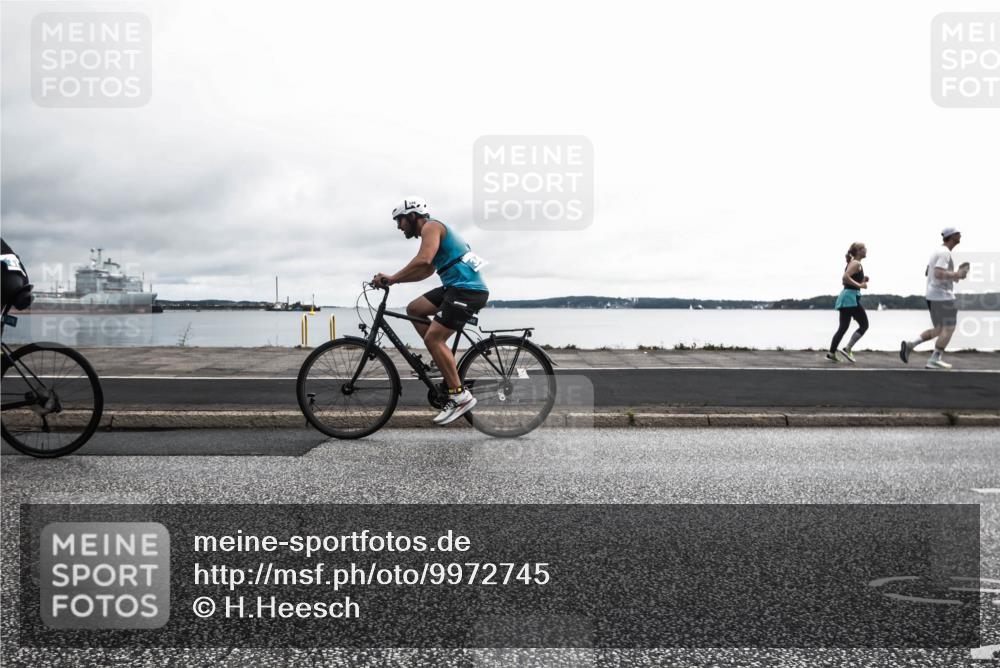 16.08.2026 - KN Förde Triathlon 2026 H.Heesch http://msf.ph/oto/9972745 16.08.2026 11:07:24 Radfahren 302, 322, 328 meine-sportfotos.de