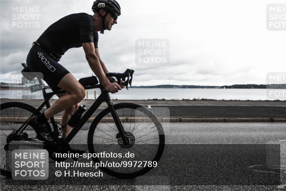 16.08.2026 - KN Förde Triathlon 2026 H.Heesch http://msf.ph/oto/9972789 16.08.2026 11:09:46 Radfahren 306, 364, 371, 388 meine-sportfotos.de
