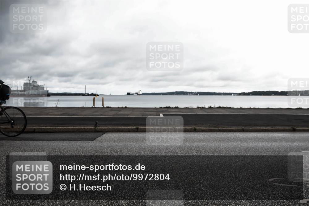 16.08.2026 - KN Förde Triathlon 2026 H.Heesch http://msf.ph/oto/9972804 16.08.2026 11:10:38 Radfahren 379, 391 meine-sportfotos.de