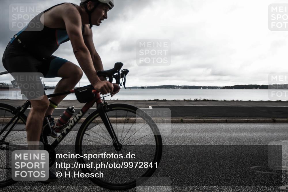 16.08.2026 - KN Förde Triathlon 2026 H.Heesch http://msf.ph/oto/9972841 16.08.2026 11:12:02 Radfahren 312, 357, 369, 370, 389, 393, 397 meine-sportfotos.de