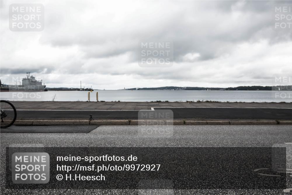 16.08.2026 - KN Förde Triathlon 2026 H.Heesch http://msf.ph/oto/9972927 16.08.2026 11:16:23 Radfahren 351, 360, 406, 428, 801 meine-sportfotos.de