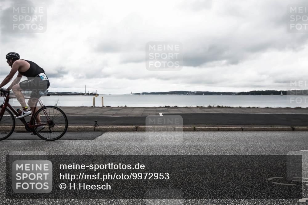 16.08.2026 - KN Förde Triathlon 2026 H.Heesch http://msf.ph/oto/9972953 16.08.2026 11:17:37 Radfahren 304, 308, 355, 359, 383, 390, 417 meine-sportfotos.de