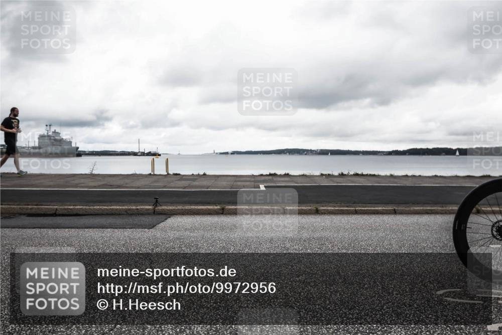 16.08.2026 - KN Förde Triathlon 2026 H.Heesch http://msf.ph/oto/9972956 16.08.2026 11:17:42 Radfahren 304, 308, 318, 355, 383, 390 meine-sportfotos.de