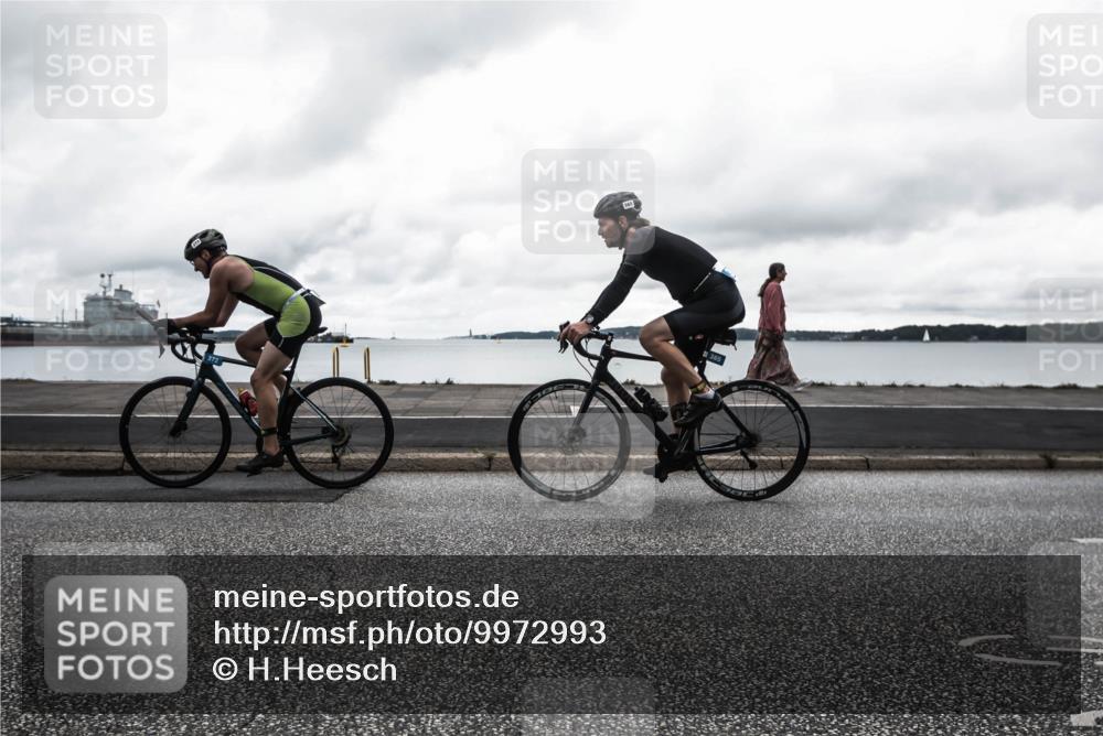 16.08.2026 - KN Förde Triathlon 2026 H.Heesch http://msf.ph/oto/9972993 16.08.2026 11:19:23 Radfahren 305, 305, 351, 377, 801 meine-sportfotos.de