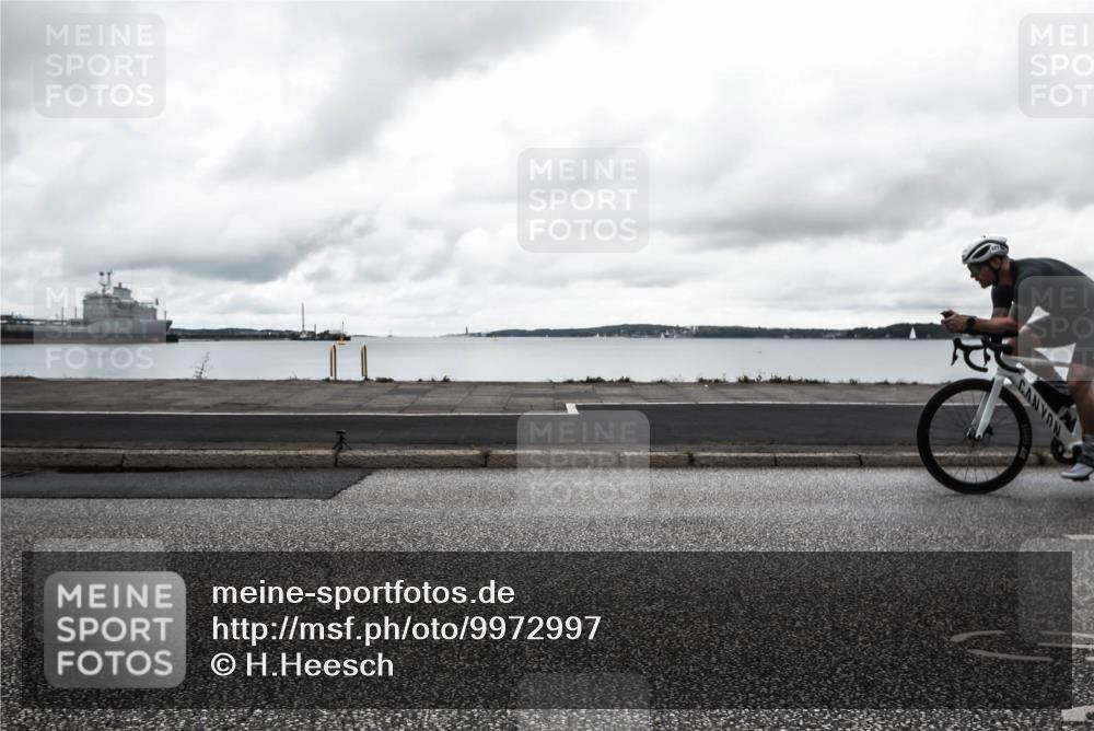 16.08.2026 - KN Förde Triathlon 2026 H.Heesch http://msf.ph/oto/9972997 16.08.2026 11:19:29 Radfahren 323, 346, 377, 801 meine-sportfotos.de