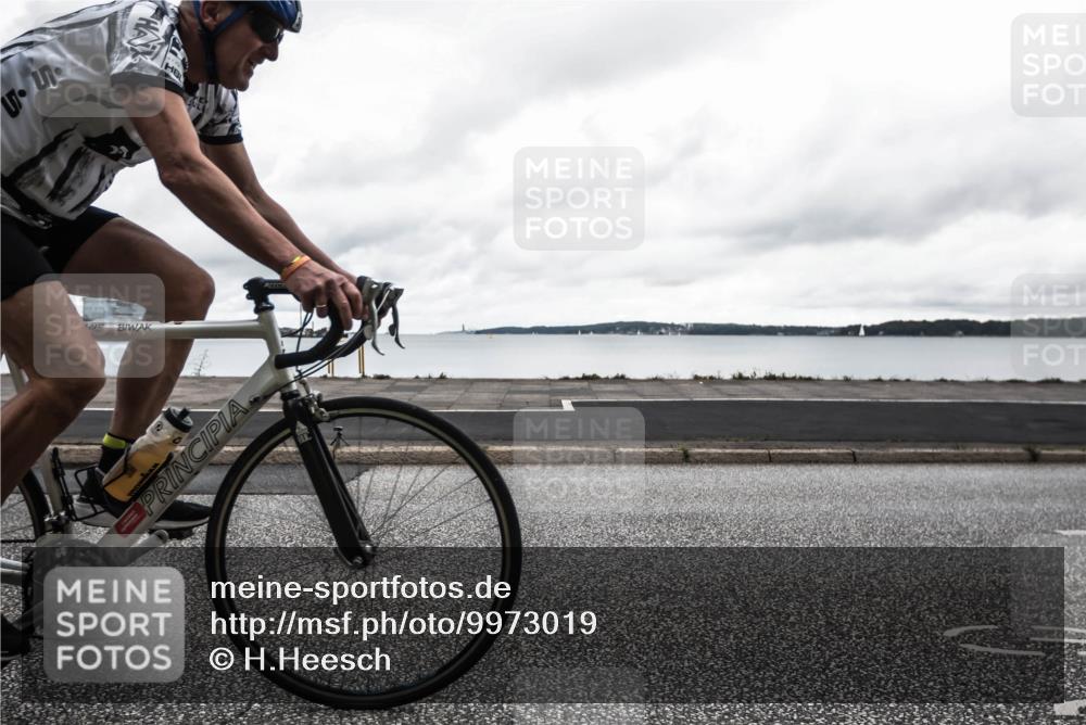 16.08.2026 - KN Förde Triathlon 2026 H.Heesch http://msf.ph/oto/9973019 16.08.2026 11:20:24 Radfahren 221, 306, 336, 388 meine-sportfotos.de