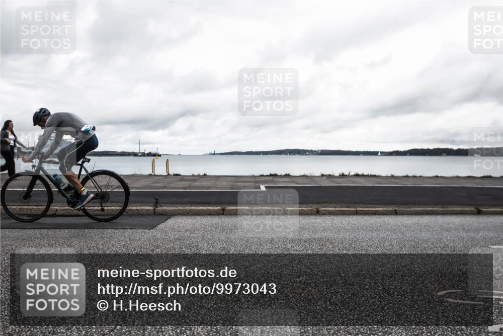 16.08.2026 - KN Förde Triathlon 2026 H.Heesch http://msf.ph/oto/9973043 16.08.2026 11:21:33 Radfahren 352, 394, 436 meine-sportfotos.de
