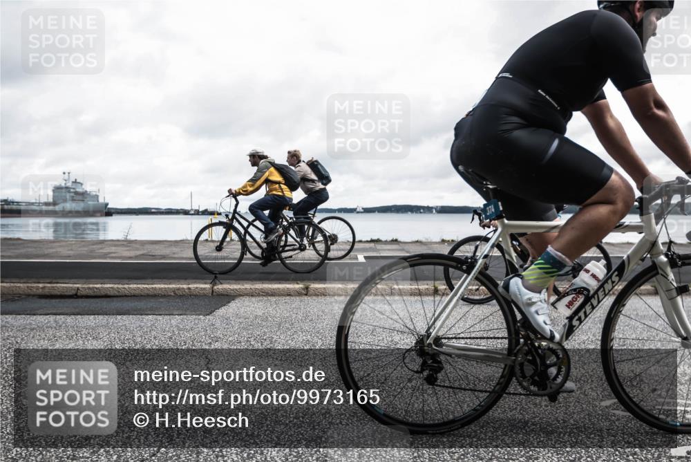 16.08.2026 - KN Förde Triathlon 2026 H.Heesch http://msf.ph/oto/9973165 16.08.2026 11:26:31 Radfahren 328, 374, 432, 803 meine-sportfotos.de