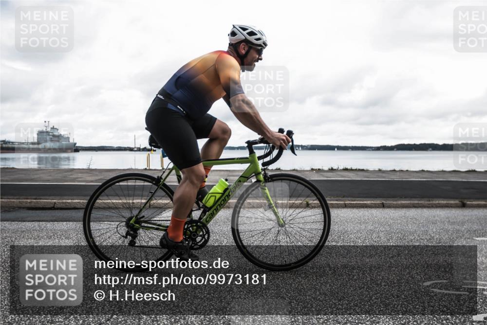 16.08.2026 - KN Förde Triathlon 2026 H.Heesch http://msf.ph/oto/9973181 16.08.2026 11:27:08 Radfahren 311, 334, 345, 371, 382, 435 meine-sportfotos.de
