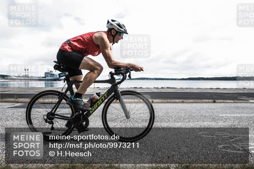 16.08.2026 - KN Förde Triathlon 2026 H.Heesch http://msf.ph/oto/9973211 16.08.2026 11:28:19 Radfahren 354, 413, 427 meine-sportfotos.de