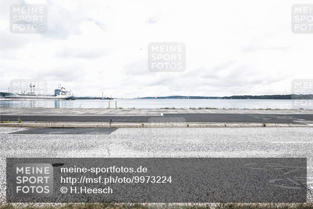 16.08.2026 - KN Förde Triathlon 2026 H.Heesch http://msf.ph/oto/9973224 16.08.2026 11:28:28 Radfahren 353, 402 meine-sportfotos.de