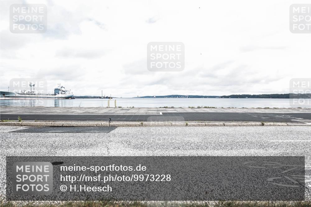 16.08.2026 - KN Förde Triathlon 2026 H.Heesch http://msf.ph/oto/9973228 16.08.2026 11:28:30 Radfahren 353, 402 meine-sportfotos.de