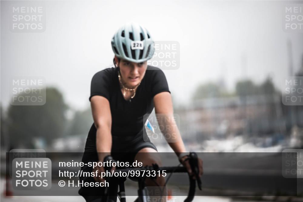 16.08.2026 - KN Förde Triathlon 2026 H.Heesch http://msf.ph/oto/9973315 16.08.2026 10:04:12 Radfahren 226, 227, 228 meine-sportfotos.de