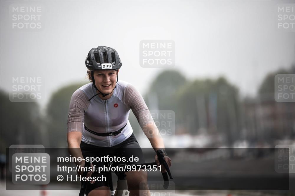 16.08.2026 - KN Förde Triathlon 2026 H.Heesch http://msf.ph/oto/9973351 16.08.2026 10:04:20 Radfahren  meine-sportfotos.de
