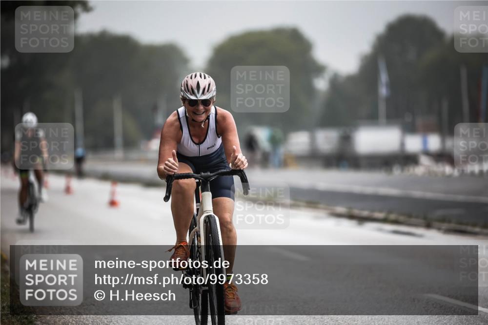 16.08.2026 - KN Förde Triathlon 2026 H.Heesch http://msf.ph/oto/9973358 16.08.2026 10:04:25 Radfahren  meine-sportfotos.de