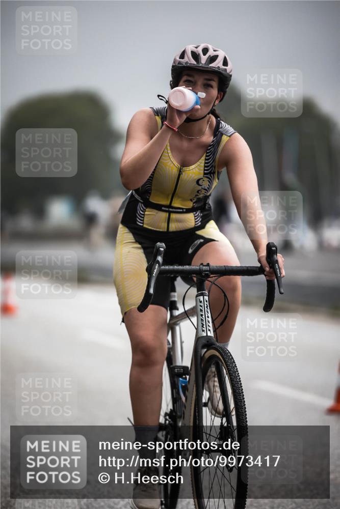 16.08.2026 - KN Förde Triathlon 2026 H.Heesch http://msf.ph/oto/9973417 16.08.2026 10:05:46 Radfahren 233, 234, 247, 253 meine-sportfotos.de