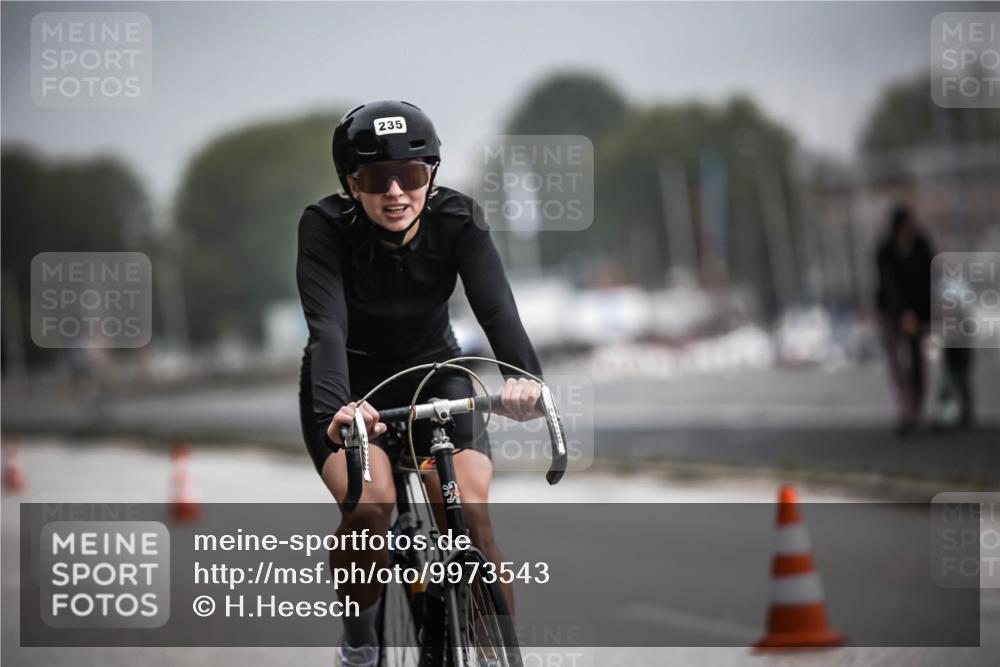 16.08.2026 - KN Förde Triathlon 2026 H.Heesch http://msf.ph/oto/9973543 16.08.2026 10:06:33 Radfahren  meine-sportfotos.de