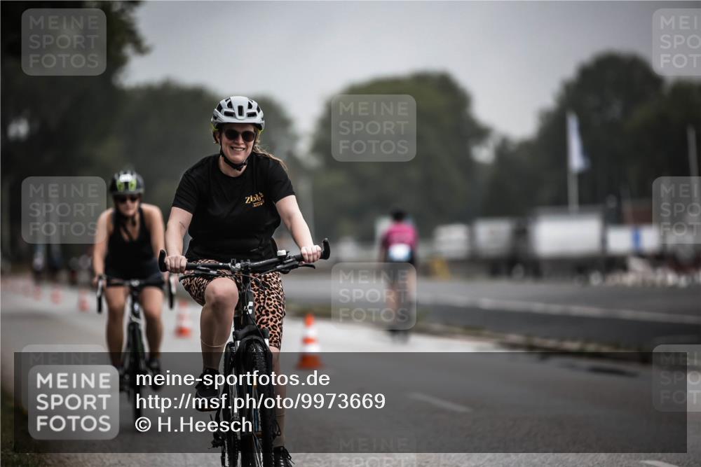 16.08.2026 - KN Förde Triathlon 2026 H.Heesch http://msf.ph/oto/9973669 16.08.2026 10:08:04 Radfahren 128, 132, 216, 219 meine-sportfotos.de