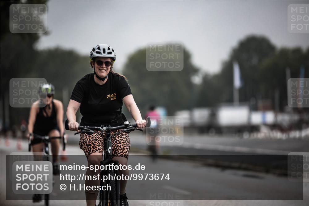 16.08.2026 - KN Förde Triathlon 2026 H.Heesch http://msf.ph/oto/9973674 16.08.2026 10:08:04 Radfahren 128, 132, 216, 219 meine-sportfotos.de