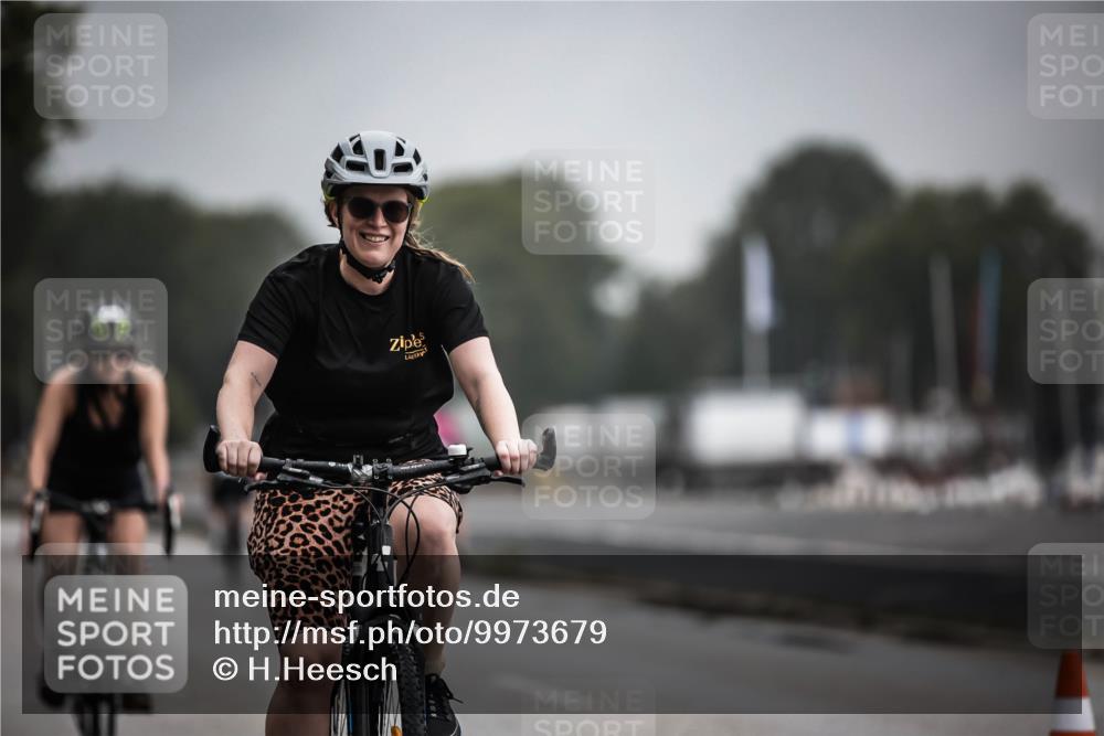 16.08.2026 - KN Förde Triathlon 2026 H.Heesch http://msf.ph/oto/9973679 16.08.2026 10:08:05 Radfahren 128, 132, 216, 219 meine-sportfotos.de