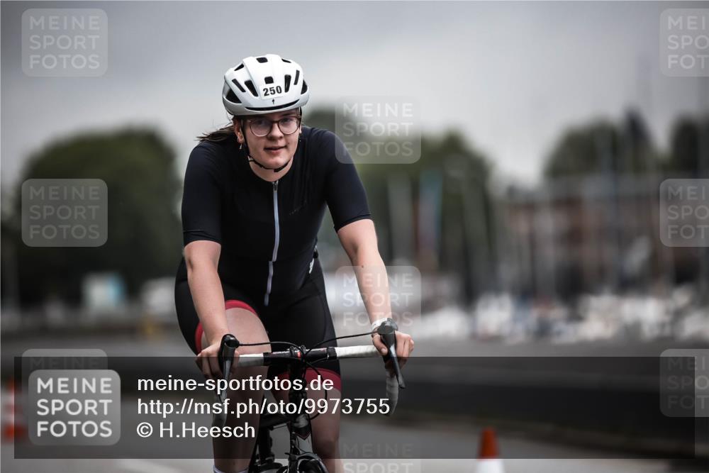 16.08.2026 - KN Förde Triathlon 2026 H.Heesch http://msf.ph/oto/9973755 16.08.2026 10:11:38 Radfahren  meine-sportfotos.de