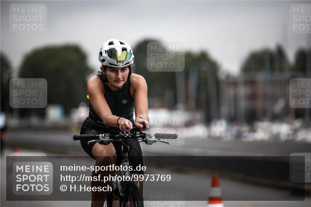 16.08.2026 - KN Förde Triathlon 2026 H.Heesch http://msf.ph/oto/9973769 16.08.2026 10:12:06 Radfahren  meine-sportfotos.de